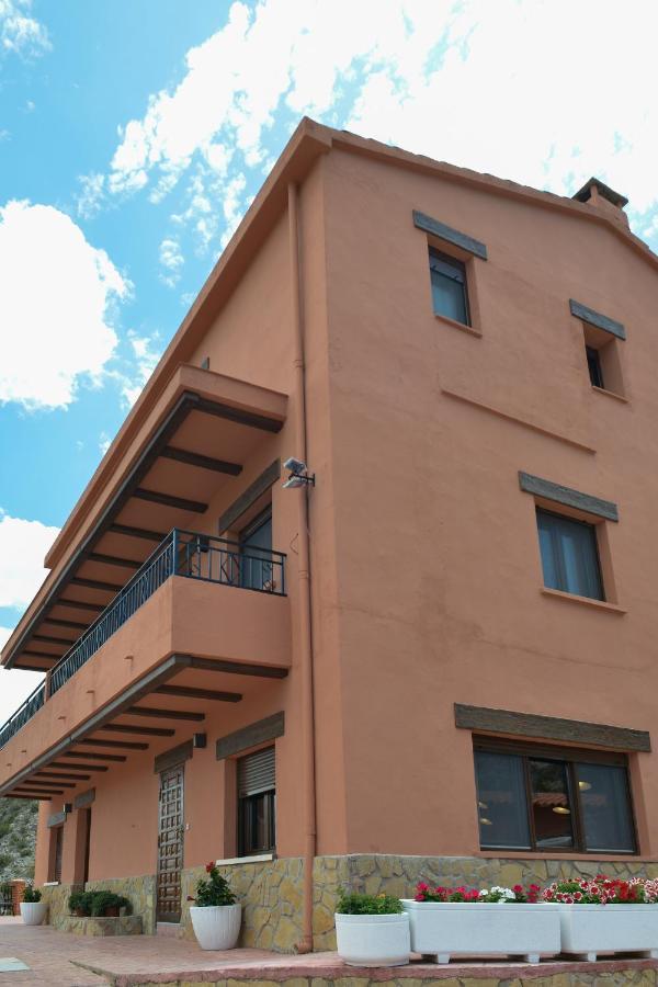 La Casita De El Cuervo Bed & Breakfast Екстериор снимка